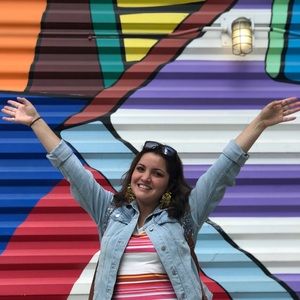 Meet your Posher, Steffany